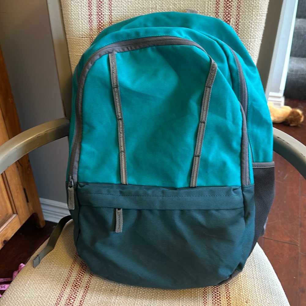Lands’ End backpack, Never used!!! Make a bundle and Save money!